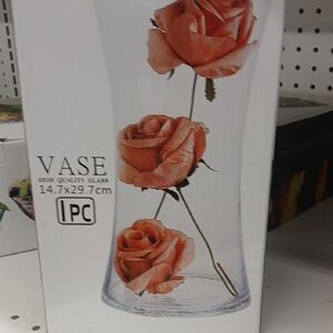 Elegant Glass Vase with Orange Roses